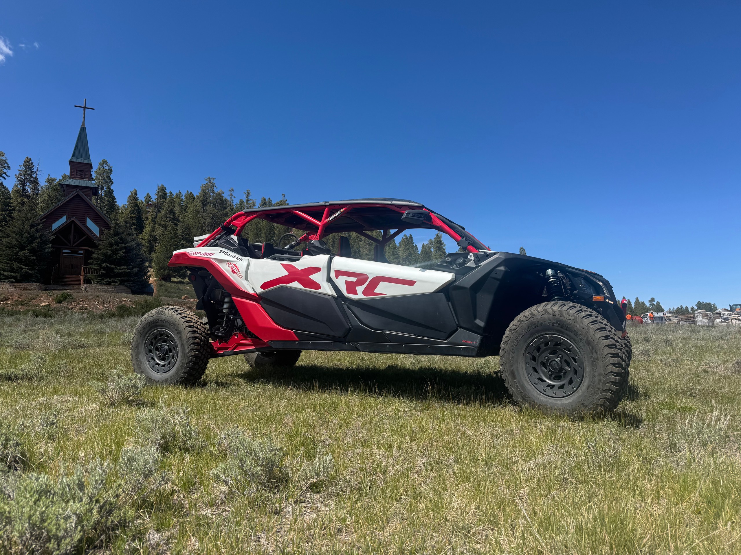 レッドサンダー(RR) Can-Am 4-Seat XRC Turbo RR | Duck Creek Adventures
